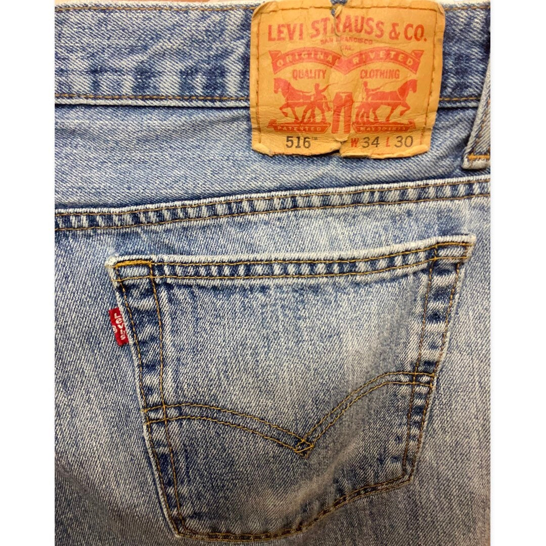 Vintage Levis 516 jeans, Levi denim pants, blue wash jeans, 90s denim, wide leg denim, baggy jeans, size W34 L30, 100% cotton, relaxed fit