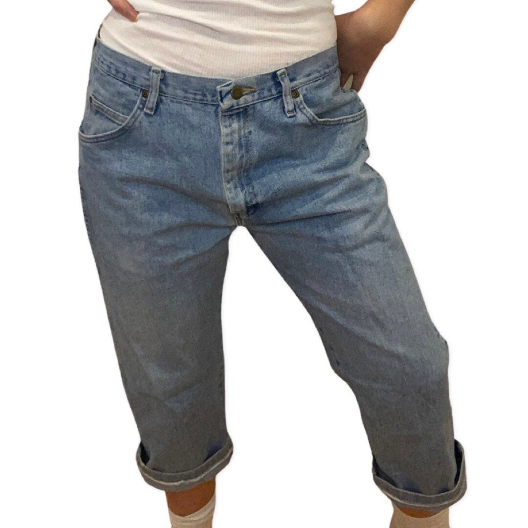 Vintage Wrangler jeans, Light Wash denim, light blue wash jeans, 90s denim, wide leg denim, baggy jeans, size W34, 100% cotton, relaxed fit