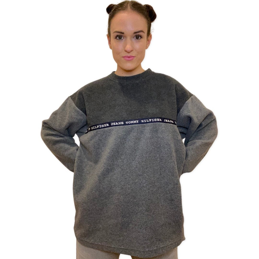 Tommy Hilfiger, 90's Fleece Sweater Warm Cozy Jumper, Pullover Fleece Crewneck Sweater, Oversized Color Block Sweatshirt, Grey Fleece